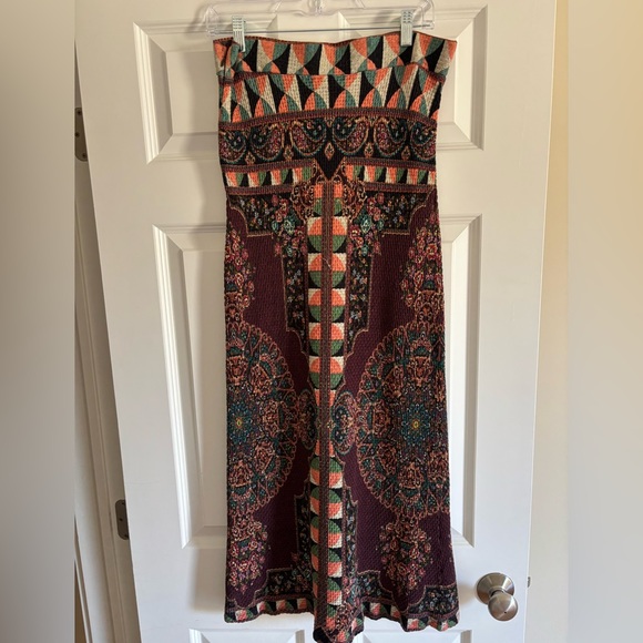 FARM for Anthropologie Dresses & Skirts - FARM for Anthropologie. Art deco inspired slim maxi shirt. Size Large.